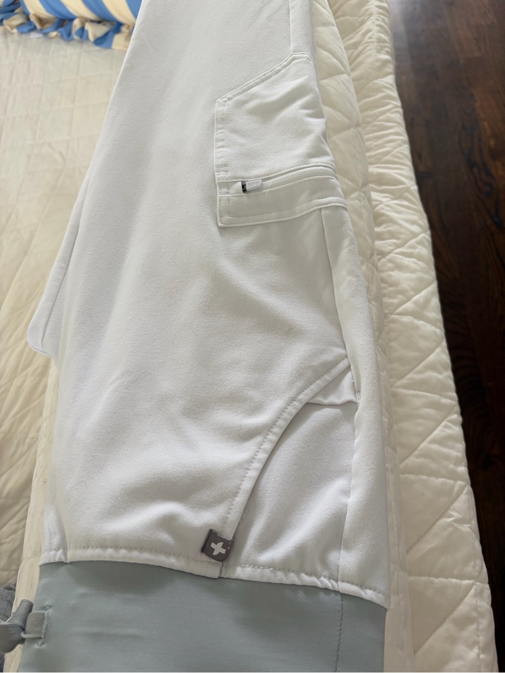 Figs White Jogger Pants with Light Gray Waistband - Picture 4 of 4